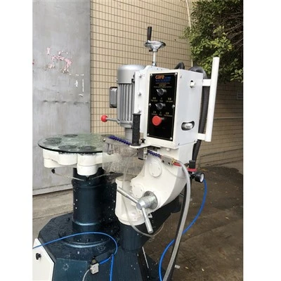 Machine de bordure de traitement du verre de forme CNC
